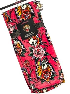 NWT•Ed Hardy Signature Tattoo Print Oversized Plush Throw